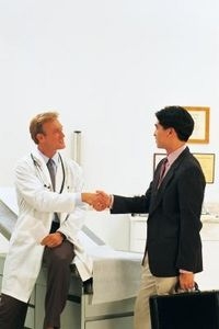  orvoslátogatók szakmai felelõsségbiztosítása